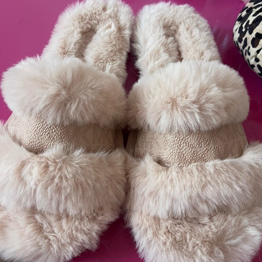 Pale Pink Michael Kors Slippers